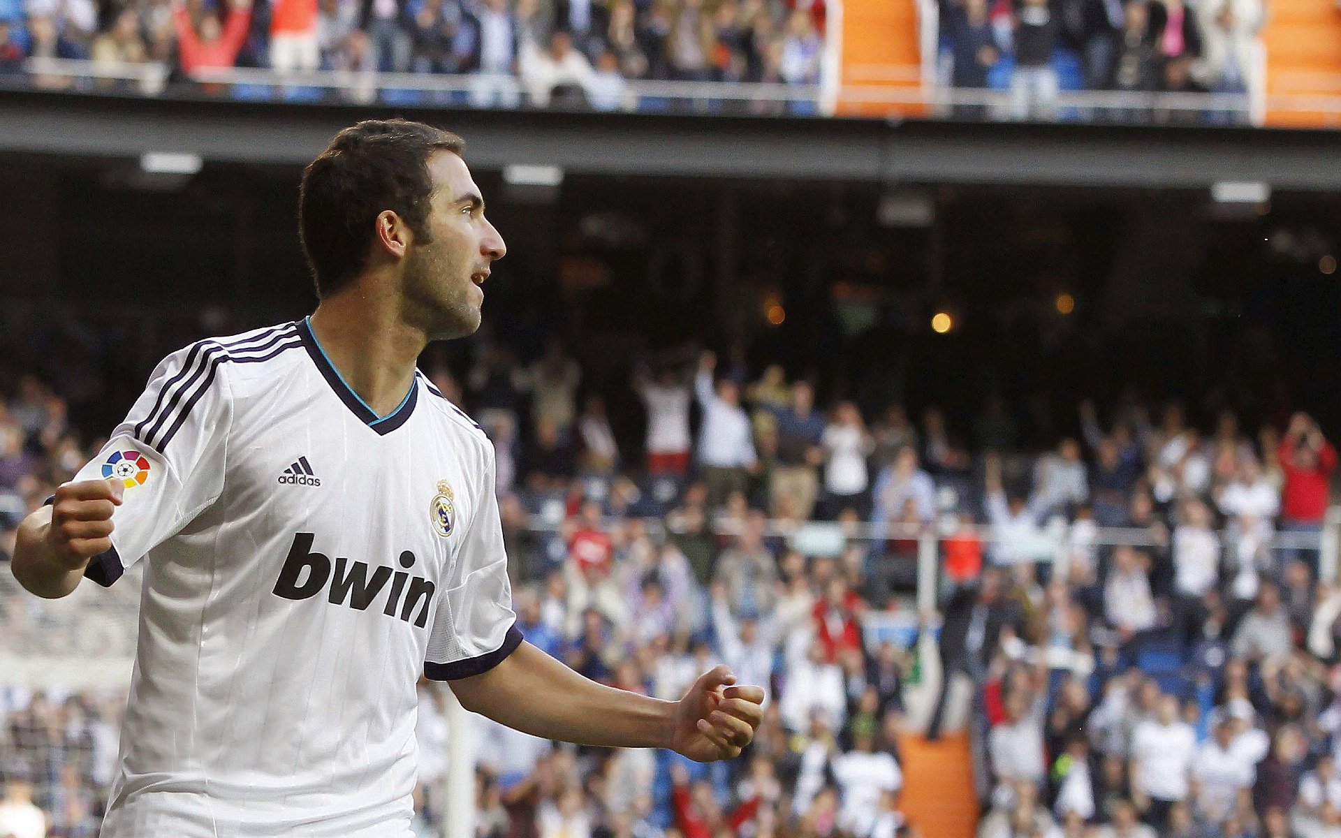 安东尼和拉什福德助贝蒂斯与巴萨取胜，西甲最新排名异动，安东尼效力球队